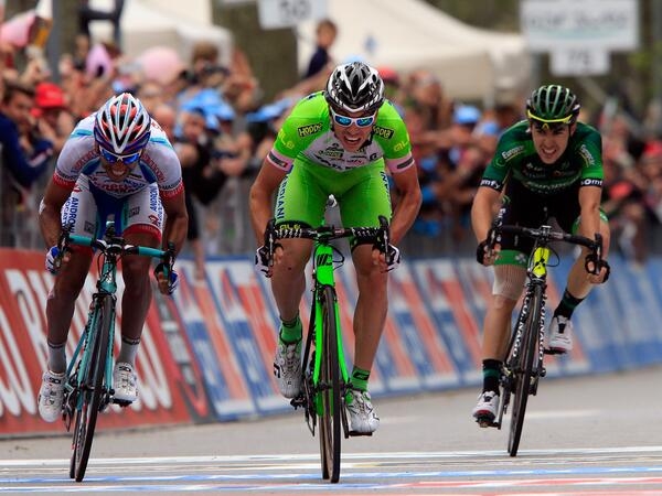 Канола выигрывает 13 этап Джиро