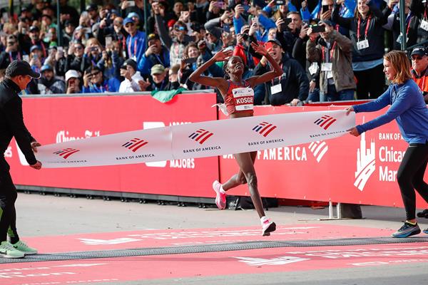 Бригид Косгей-мировой рекорд в марафоне