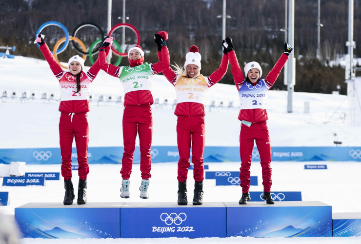 Россиянки-олимпийские чемпионки в лыжной эстафете!