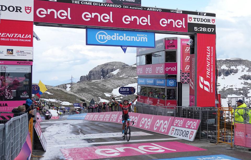Буитраго выиграл девятнадцатый этап Джиро-2023